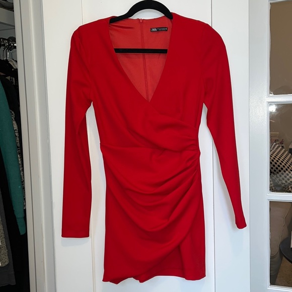 Zara Red long Sleeve dress, perfect for Valentine’s Day - Picture 1 of 4